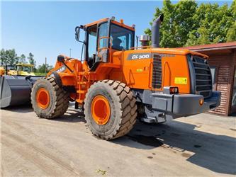 Doosan DL 300