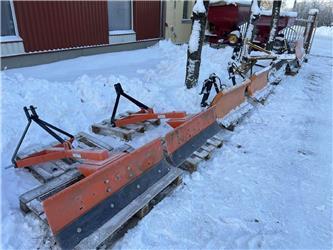  -Kita- Sniego peiliai