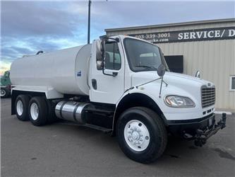 Freightliner M2-106