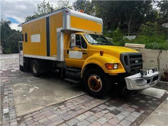 Ford F750