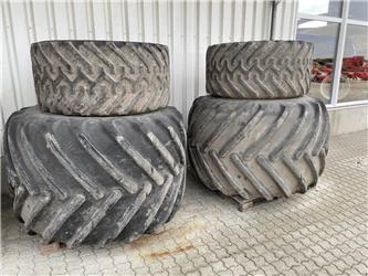 Goodyear 66X43.00-25