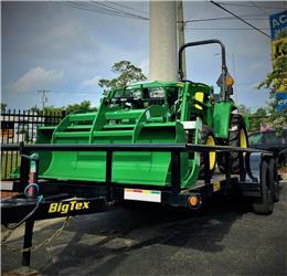 John Deere 3025E