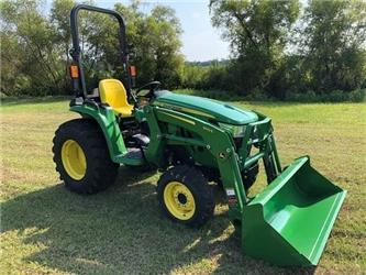 John Deere 3032E