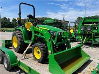 John Deere 3032E