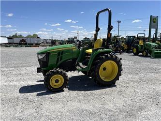 John Deere 3038E