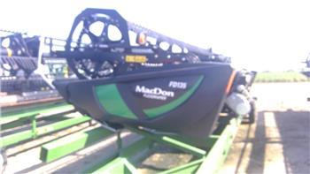 MacDon FD135