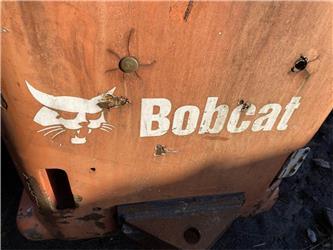 Bobcat T2250 - CZĘŚCI