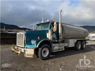 Freightliner FLD120SD