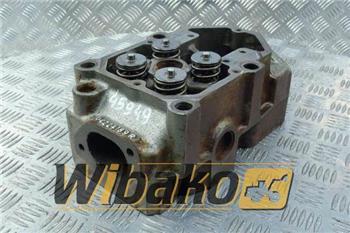 Deutz Cylinder head Deutz 1015 04226976/04226574/0422115