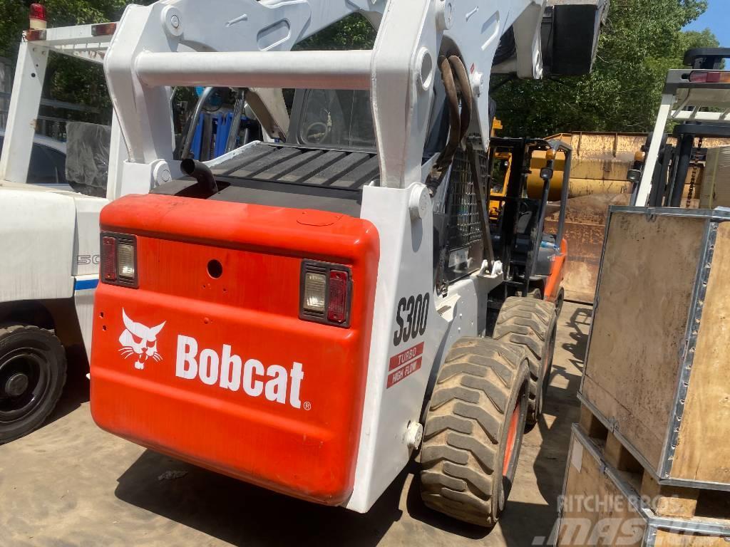 Bobcat S 300 Lietoti riteņu kompaktiekrāvēji