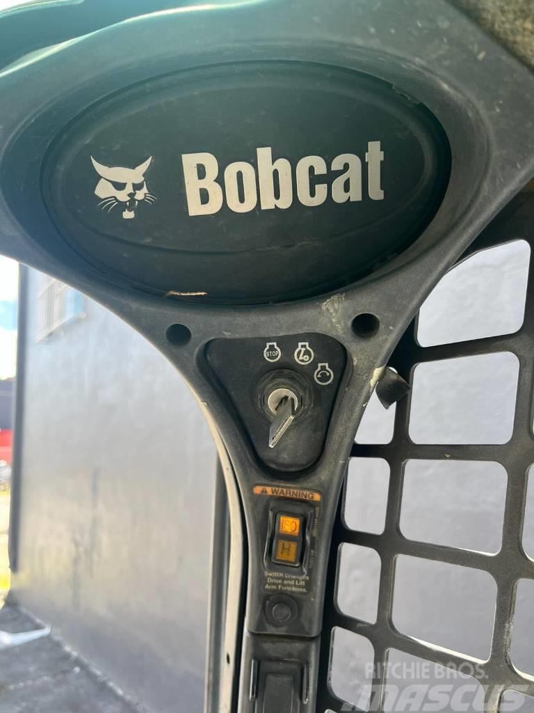 Bobcat t550 Lietoti riteņu kompaktiekrāvēji