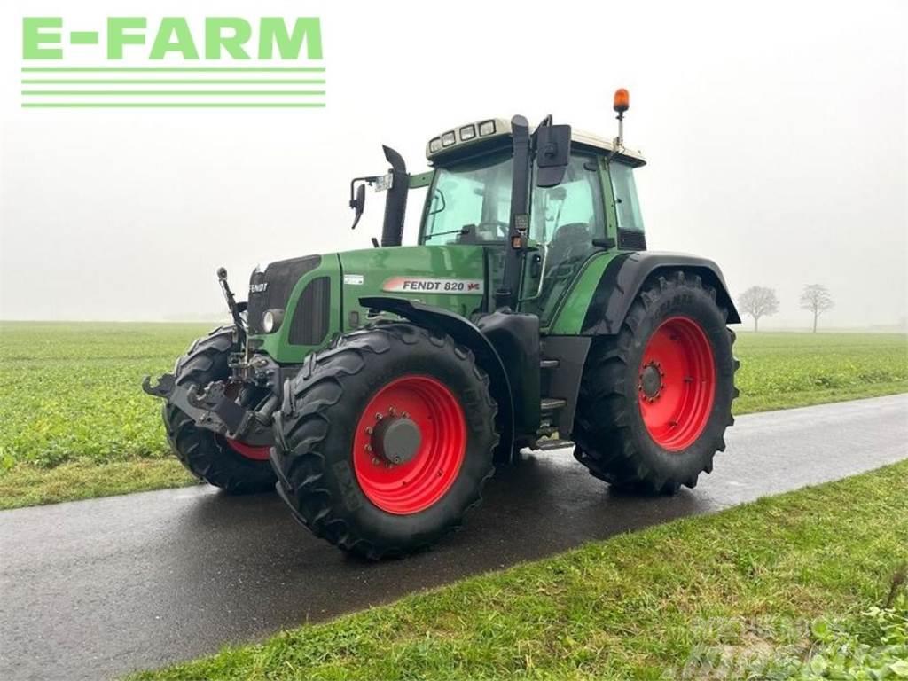 Fendt 820 com 3 Traktori
