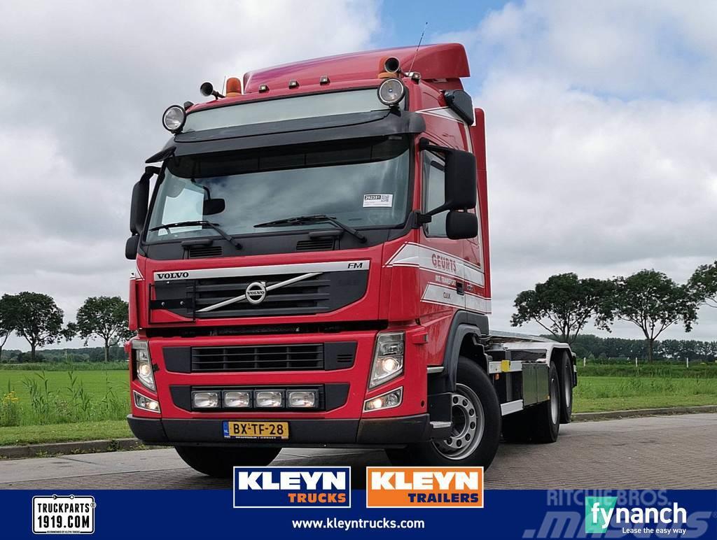 Volvo FM 13.500 6x2 boogie nl-truck Treileri ar āķi