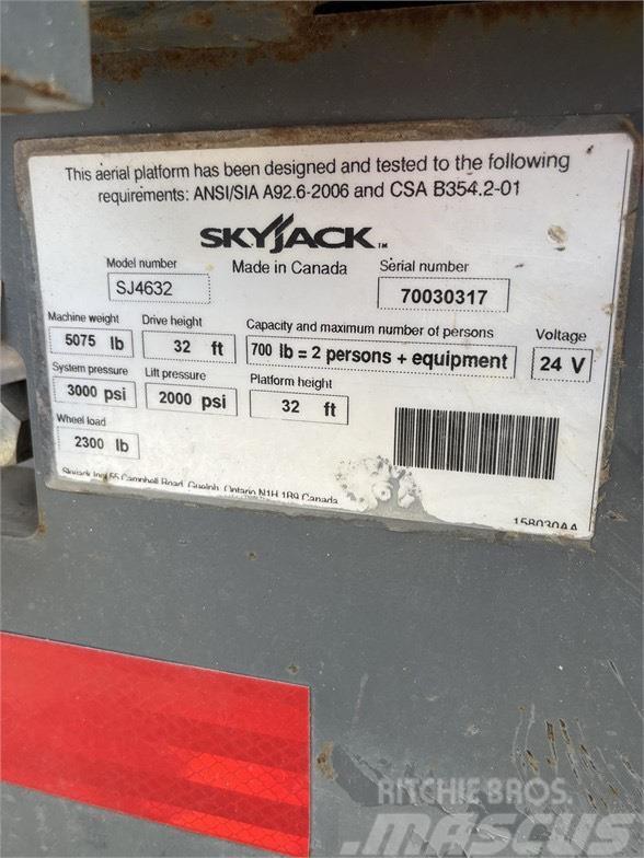 SkyJack SJ III 4632 Šķerveida pacēlāji