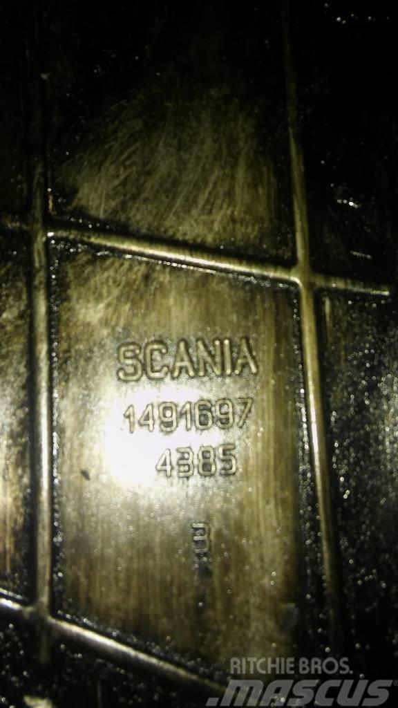 Scania R420 rocker cover 1491697,1517928 Dzinēji