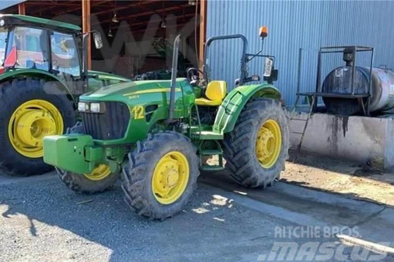 John Deere 5082E Mod Traktori