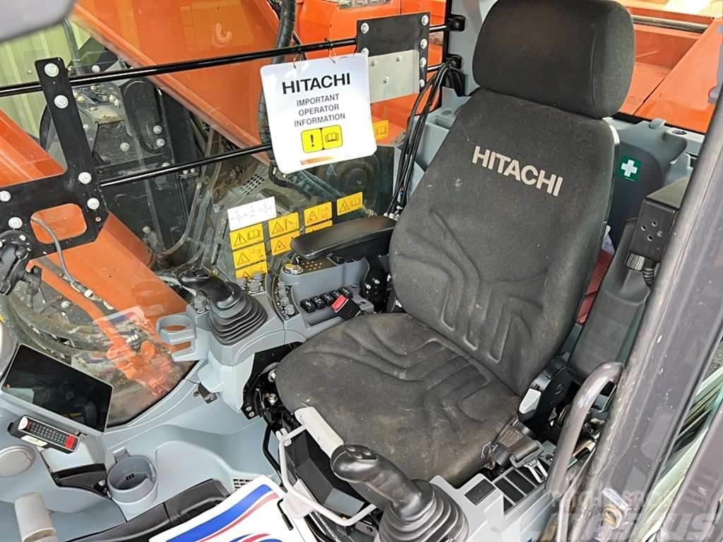 Hitachi ZX225USLC-7 Kāpurķēžu ekskavatori