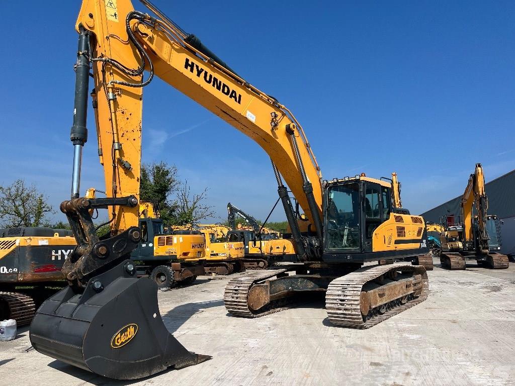 Hyundai HX 330 L Crawler excavators