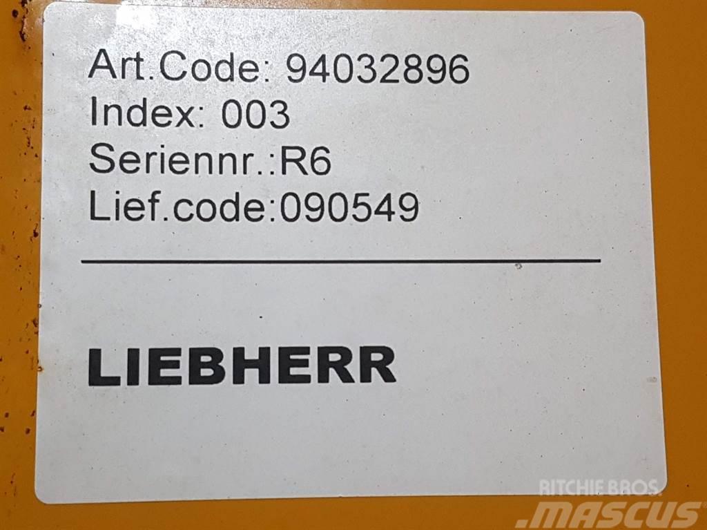 Liebherr R914Compact-94032896-Cabin/Kabine/Cabine Kabīnes un interjers