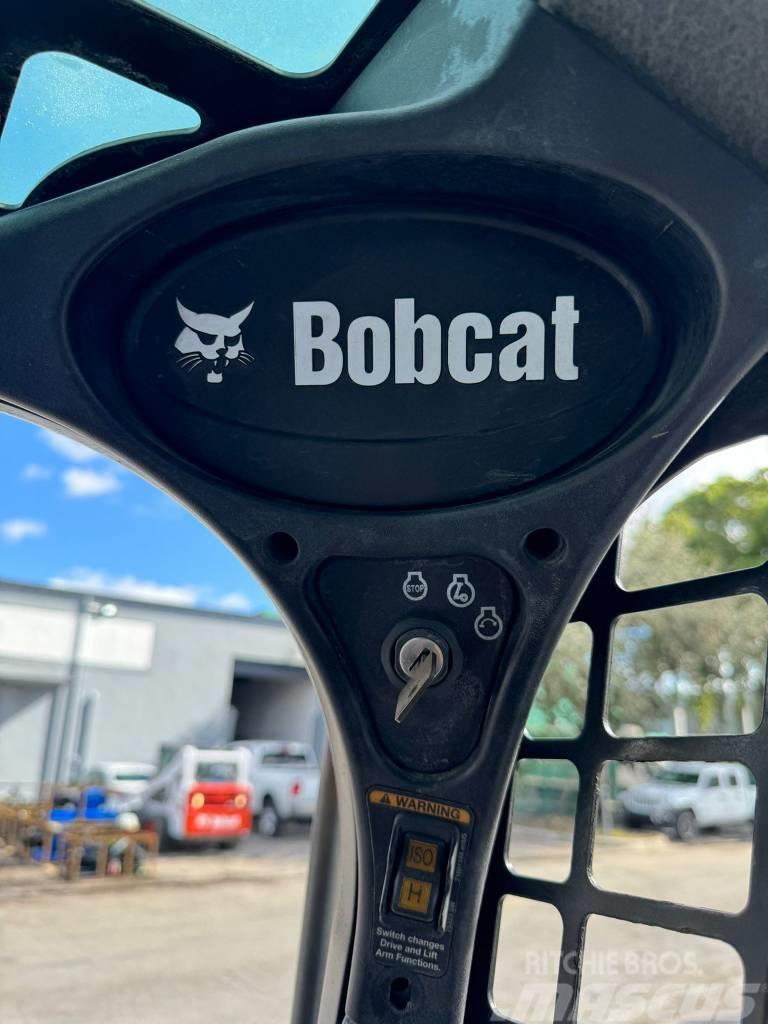 Bobcat T 740 Lietoti riteņu kompaktiekrāvēji