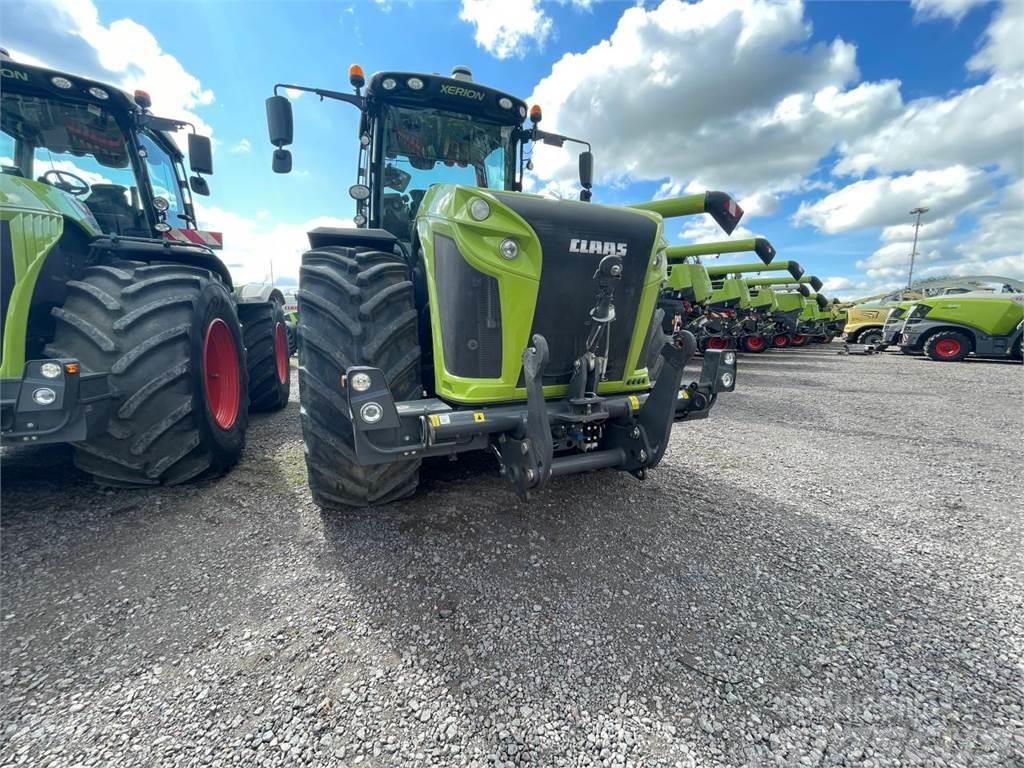 CLAAS Xerion 4000 VC Tractors