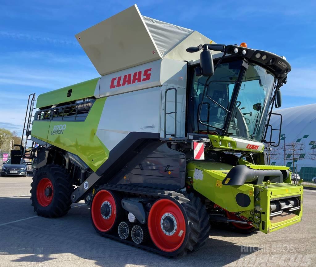 CLAAS Lexion 8700 TT Combine harvesters