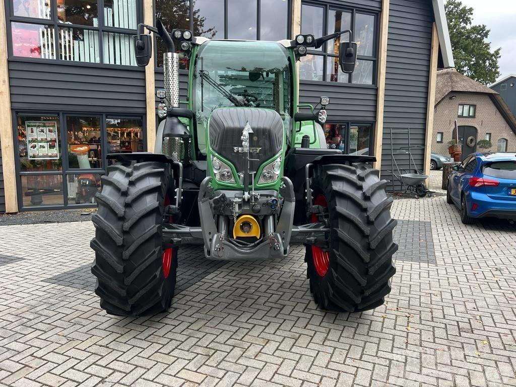 Fendt 720 Vario Traktori
