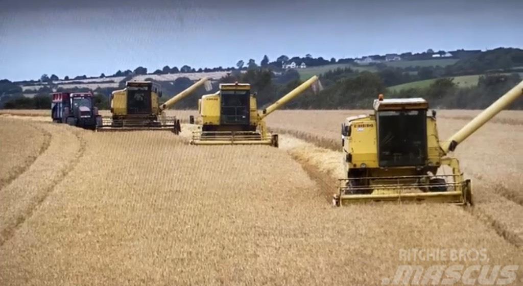 New Holland 8060 Combine harvesters
