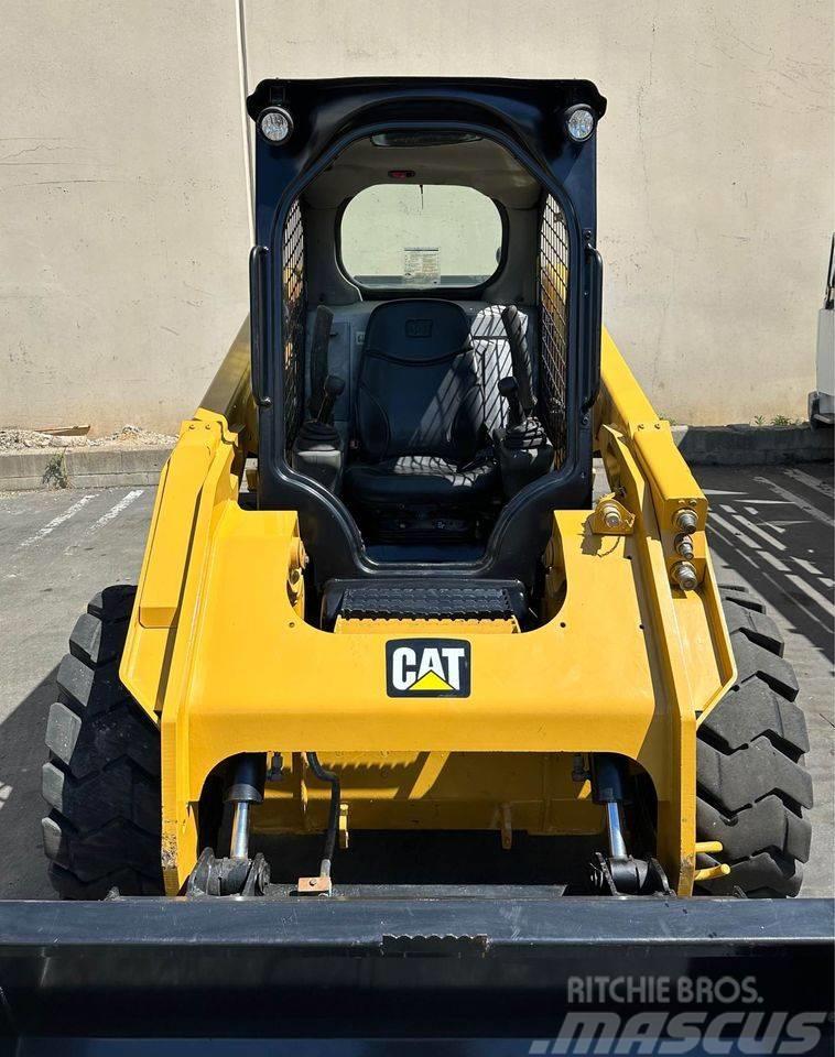 CAT 246 D Skid steer loaders