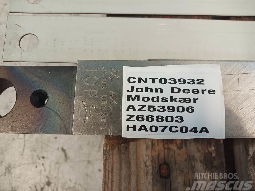 John Deere 7400 Siena un lopbarības novākšanas mašīnu piederumi