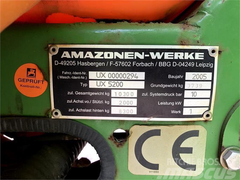 Amazone UX5200 24 meter med bom styring Piekabināmie smidzinātāji(miglotāji)