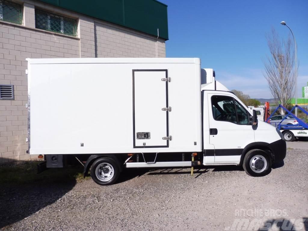 Iveco Daily Ch.Cb. 35C15 Transversal 3750RD Preču pārvadāšanas furgoni