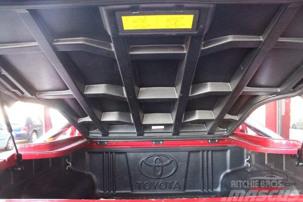 Toyota Hilux Cabina Doble VX Aut. Preču pārvadāšanas furgoni