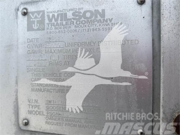 Wilson 32 STOCK Dzīvnieku transportēšanas piekabes