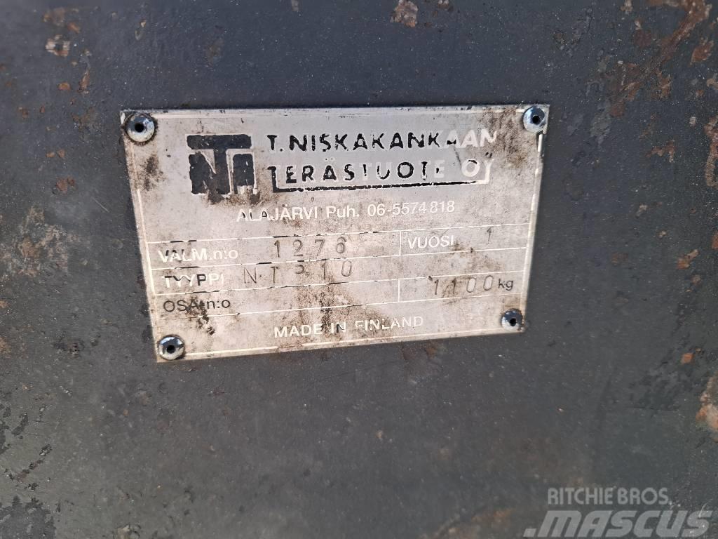  T.Niskakankaan terästuote NTP-10 Kuokkakauha+kalli Kausi