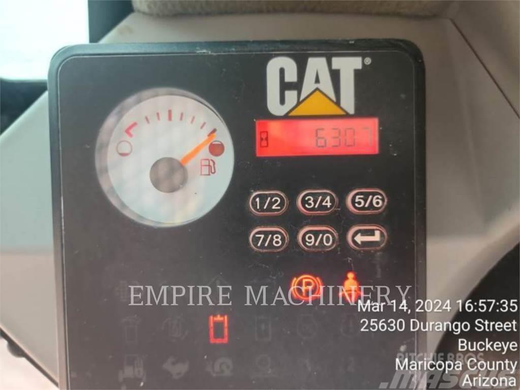 CAT 259D Lietoti riteņu kompaktiekrāvēji