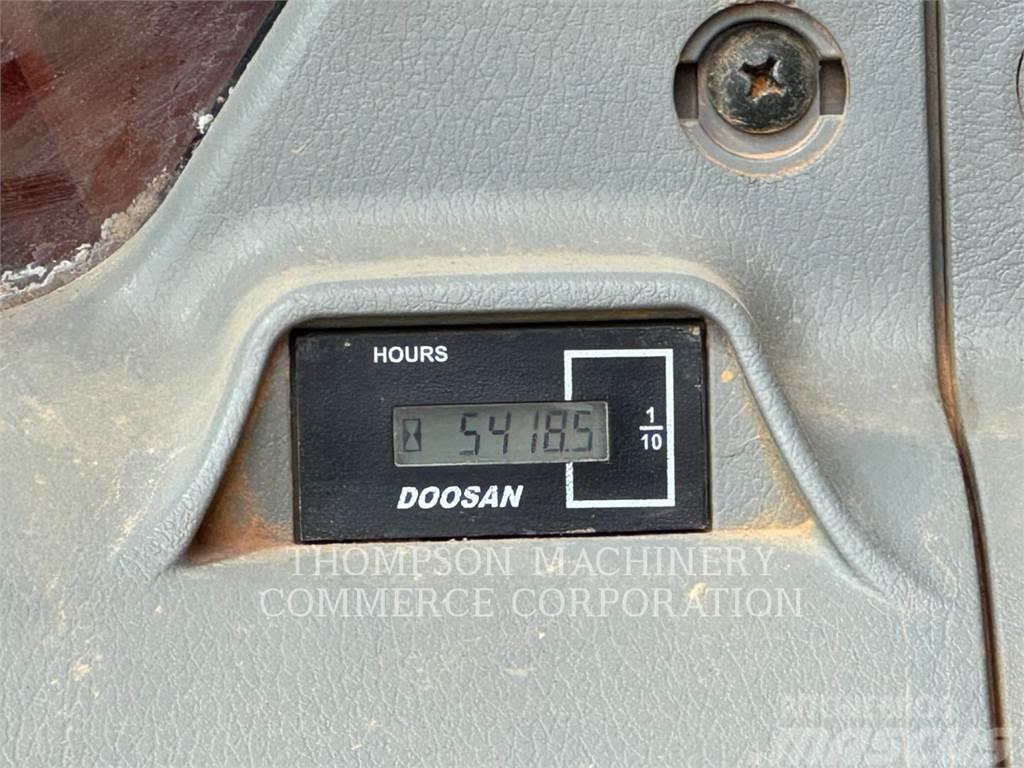 Doosan DX300LC-5 Kāpurķēžu ekskavatori