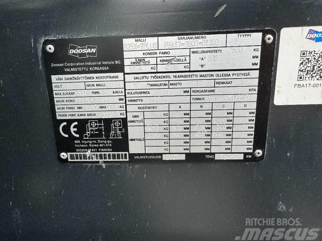 Doosan B25X-7 Sähkövastapainotrukki Elektriskie iekrāvēji