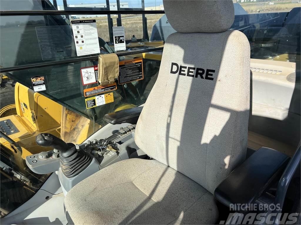John Deere 210G LC Kāpurķēžu ekskavatori