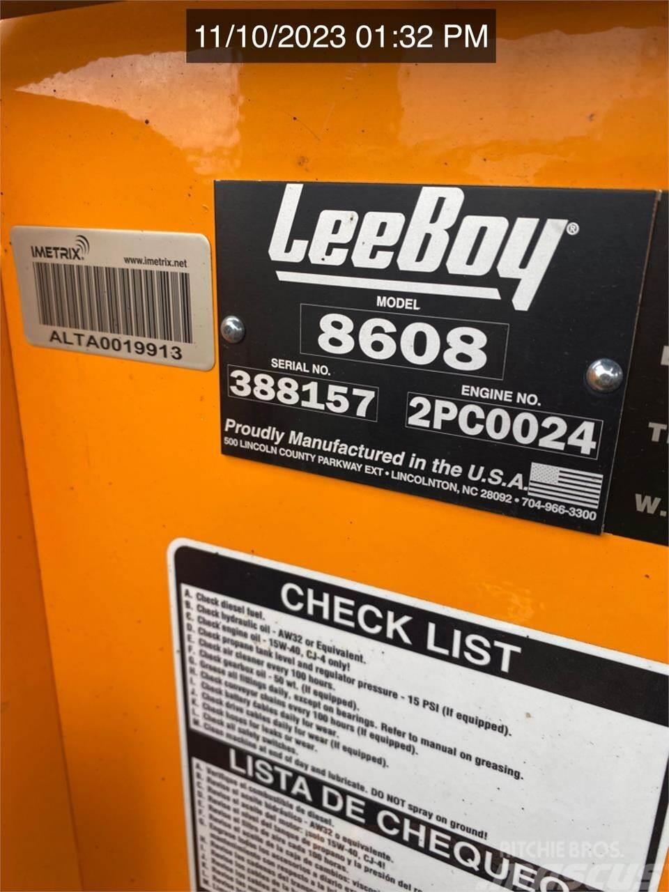 LeeBoy 8608 Asfalta klājēji