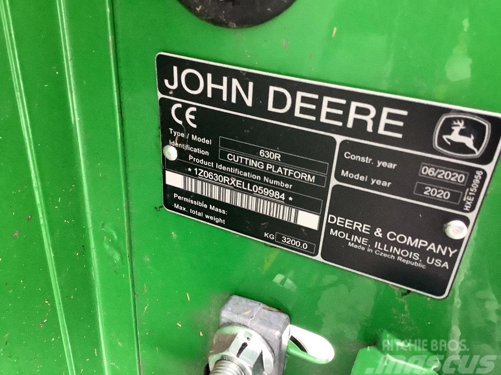 John Deere T 670 Ražas novākšanas kombaini