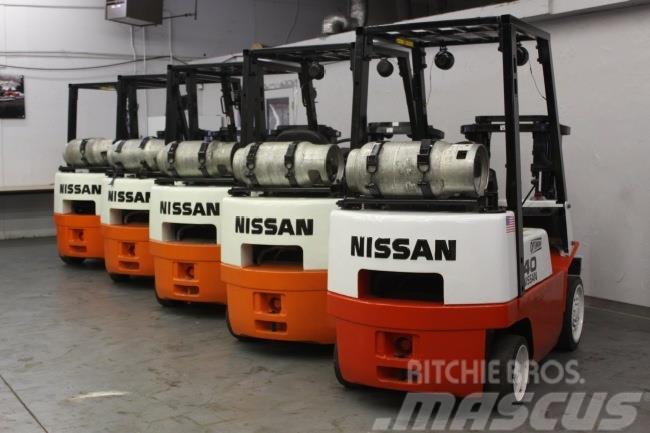 Nissan KCPH02A20PV Autokrāvēji - citi