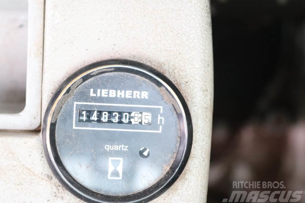 Liebherr A 924 C Umschlagbagger mit Greifer Ekskavatori uz riteņiem