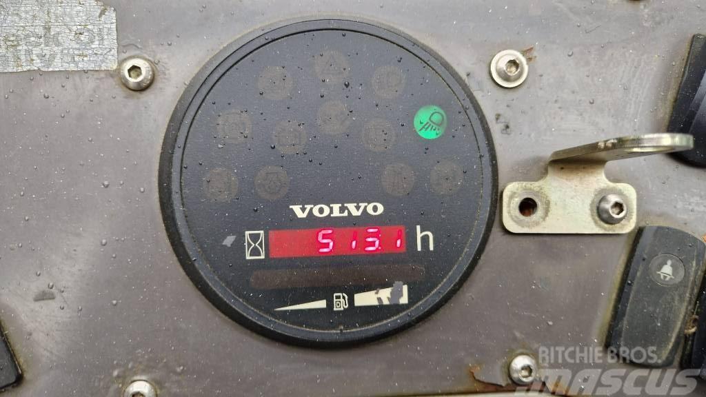 Volvo DD25B - 2016 YEAR - 515 WORKING HOURS Divvalču grunts veltņi