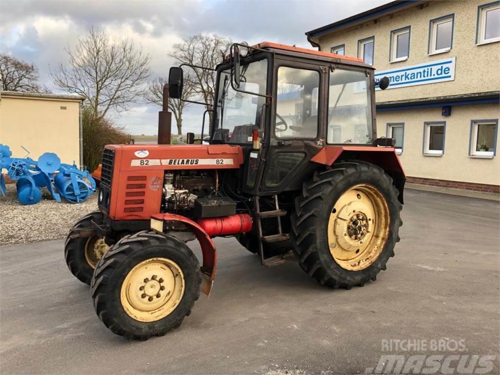 Belarus MTS 820 Traktori