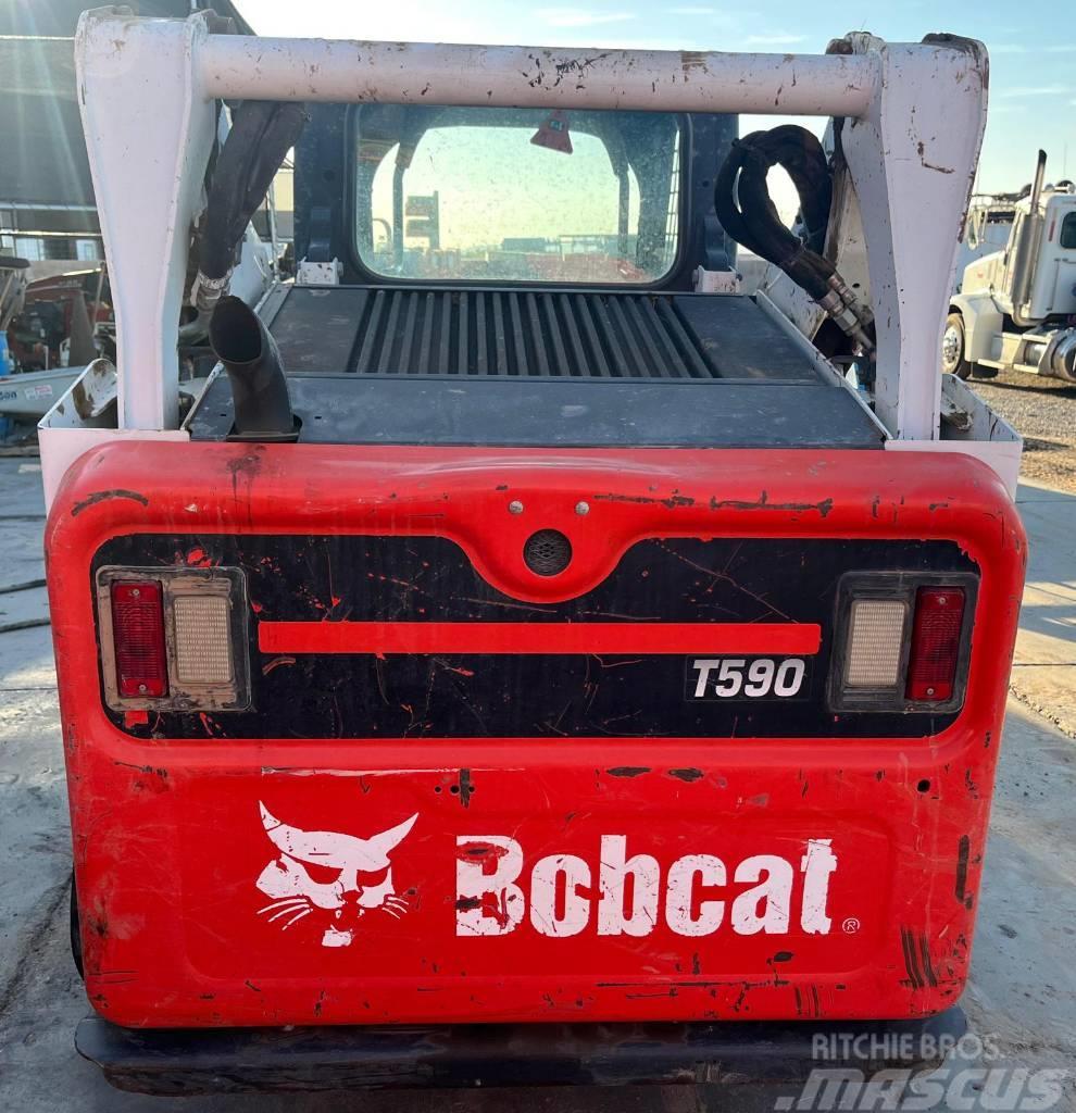 Bobcat T 590 Lietoti riteņu kompaktiekrāvēji