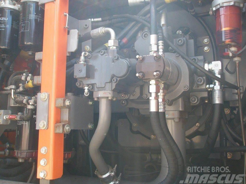 Hitachi ZX 490H-5A Kāpurķēžu ekskavatori