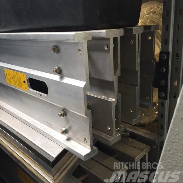  Conveyor belt vulcanising press MVP50130 Atkritumu konveijeri
