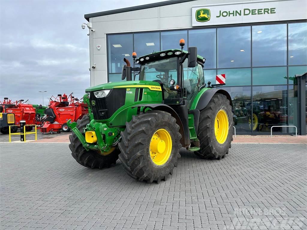 John Deere 6R215 Traktori