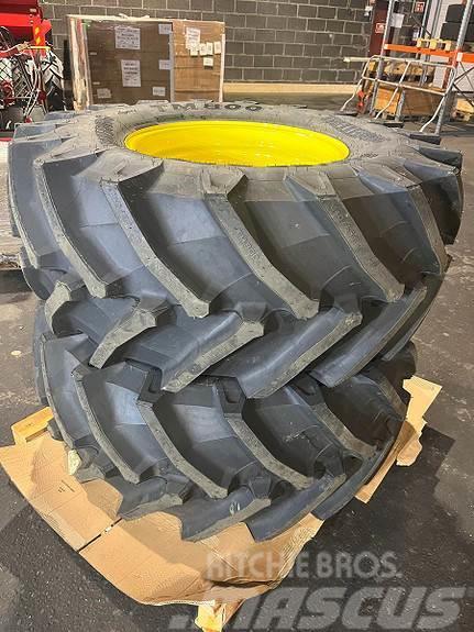 John Deere Hjul par: Trelleborg 2023 540/65R24 gul Tyres, wheels and rims
